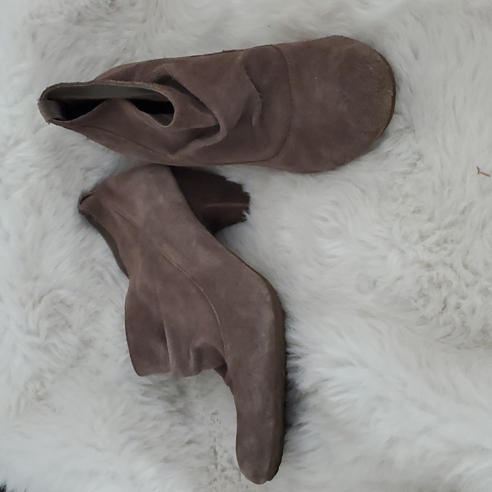 Tribeca by Kenneth Cole Suede Slouchy Heeled Booties